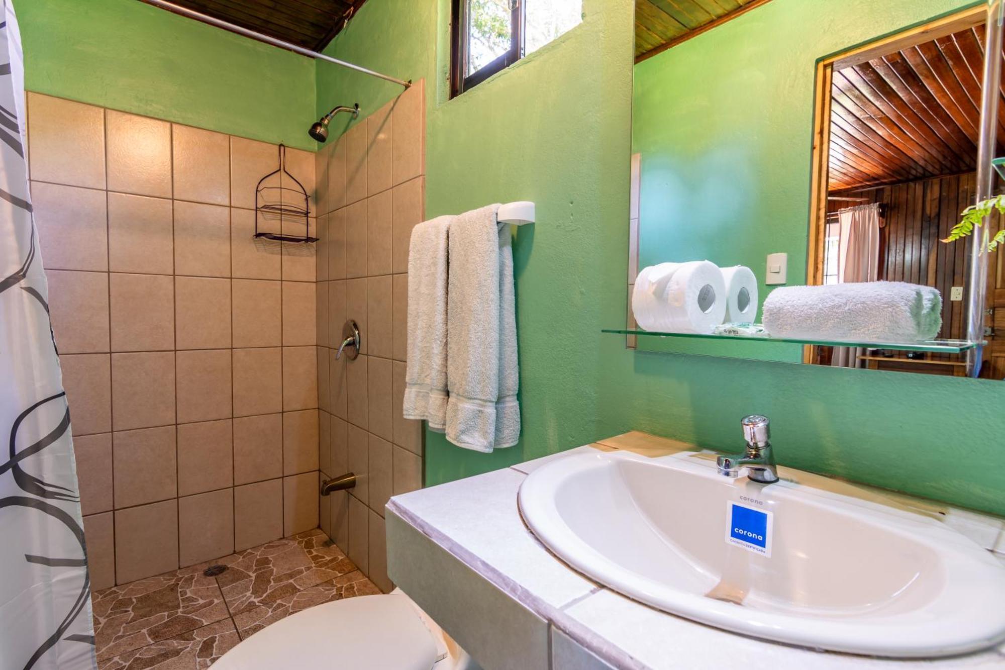 Cabinas Arrecife Cahuita Bagian luar foto
